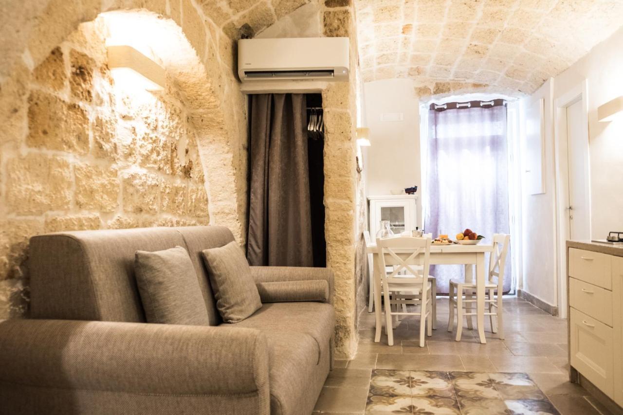 Dimore Del Borgo Antico - Il Sottano Monopoli Exterior foto